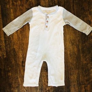 SOLD! Burt’s Bees Baby Organic Coverall 🐝